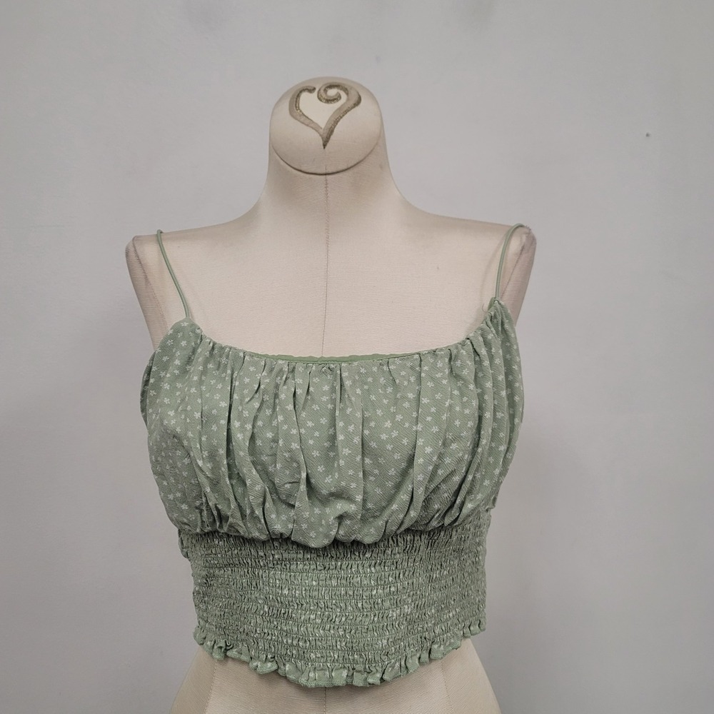 La Hearts Milkmaid Babydoll Cropped Top Size M Coquette Smocked‎ Dainty Floral